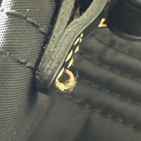 Dooney & Bourke Black‎ Nylon Small Crossbody Bag Hot pink inside 3 zip pockets - Picture 14 of 16